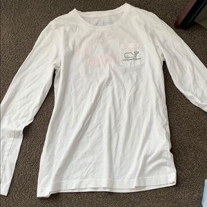 Vineyard vines long sleeve T-shirt.